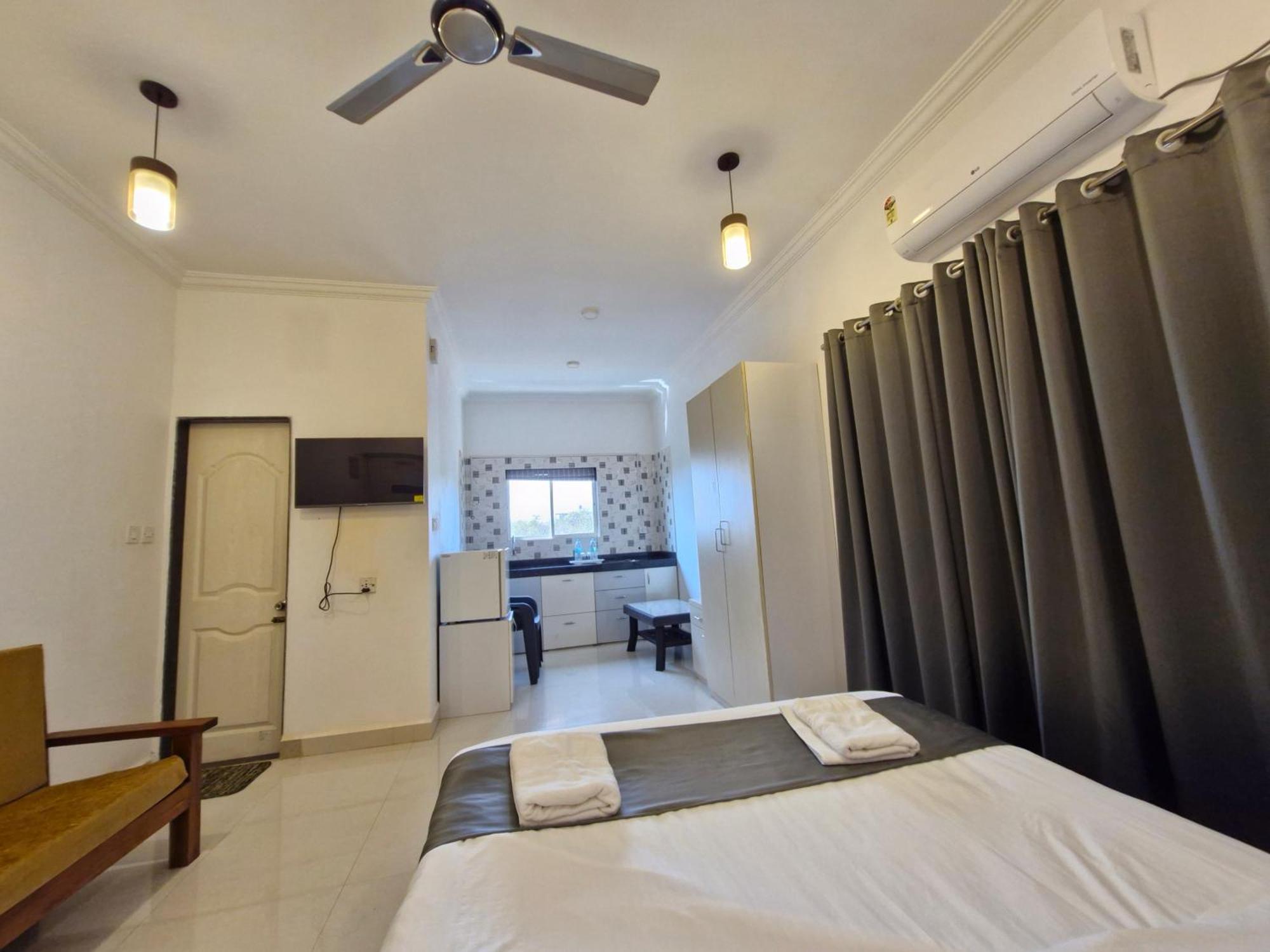 Hotel Rsa Residency Pernem Exterior photo