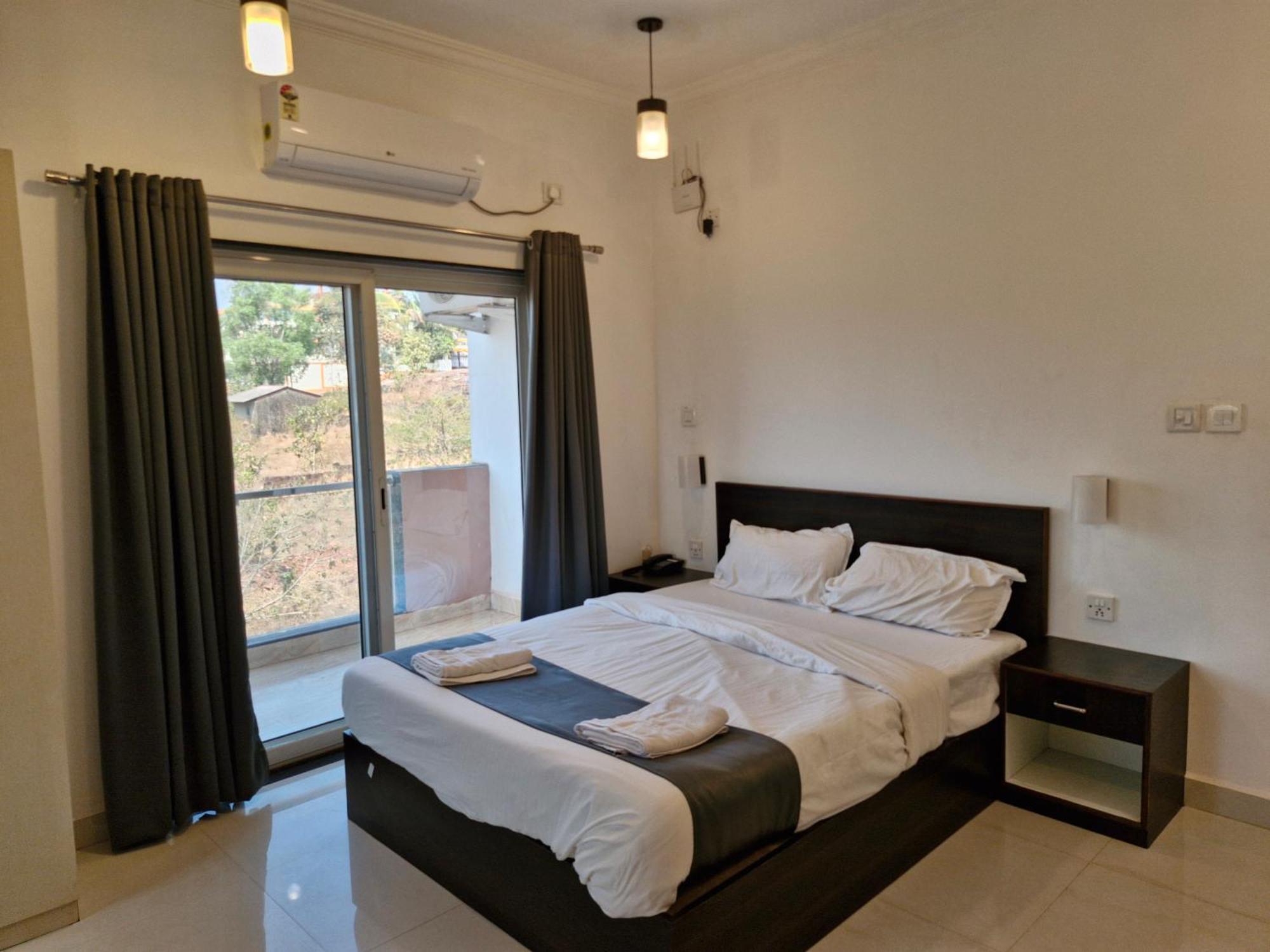 Hotel Rsa Residency Pernem Exterior photo